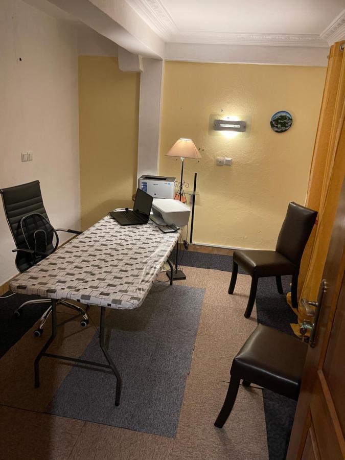 Homestay Appartement 2 Chambres Yaoundé エクステリア 写真